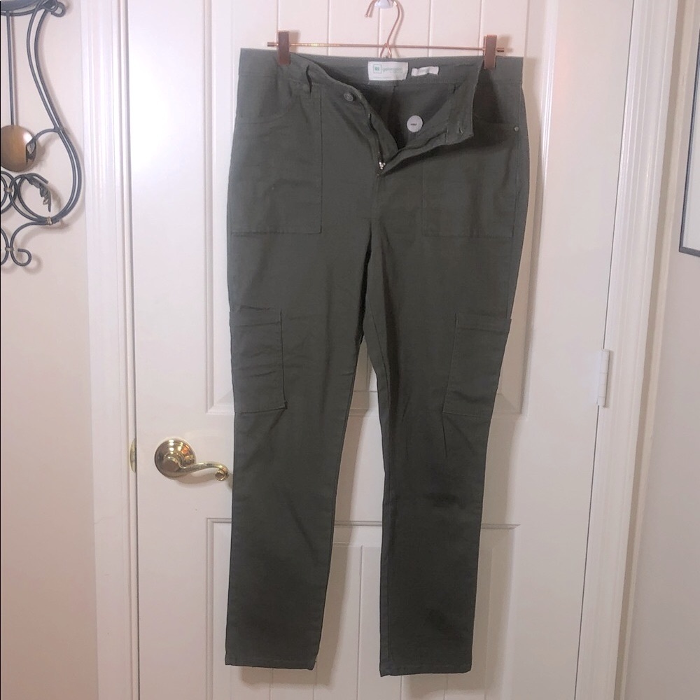 Olive Straight Leg Women's Pants